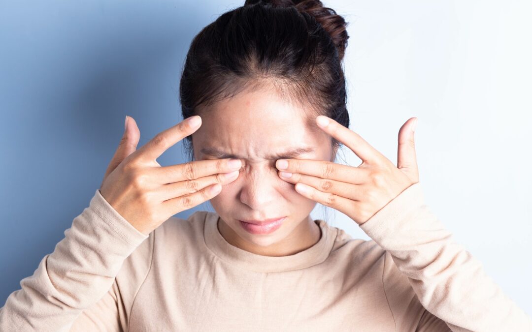 Eyes Feeling Itchy and Dry? How to Prevent and Treat Dry Eye